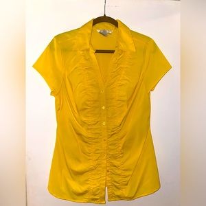COMO Vibrant Yellow button down dress shirt. Size:L